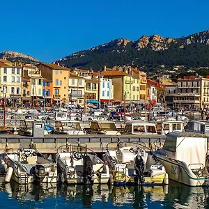 https://appartement-t3-rdc-cassis.fr-provencehotel.com