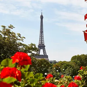 Szálloda Plaza Athenee - Dorchester Collection, Párizs