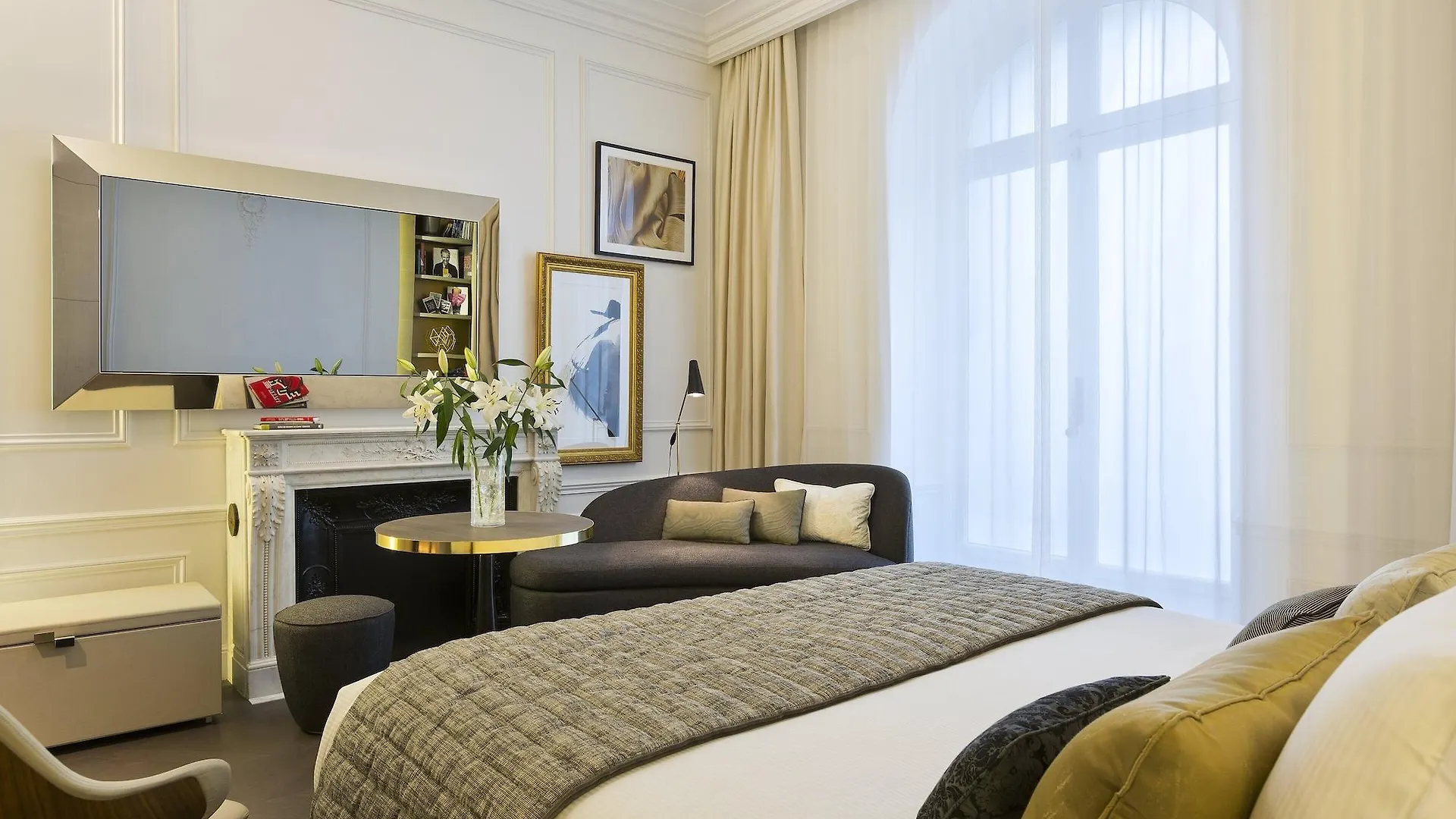 ***** Hotell La Clef Champs-Elysees Paris By The Crest Collection Frankrike