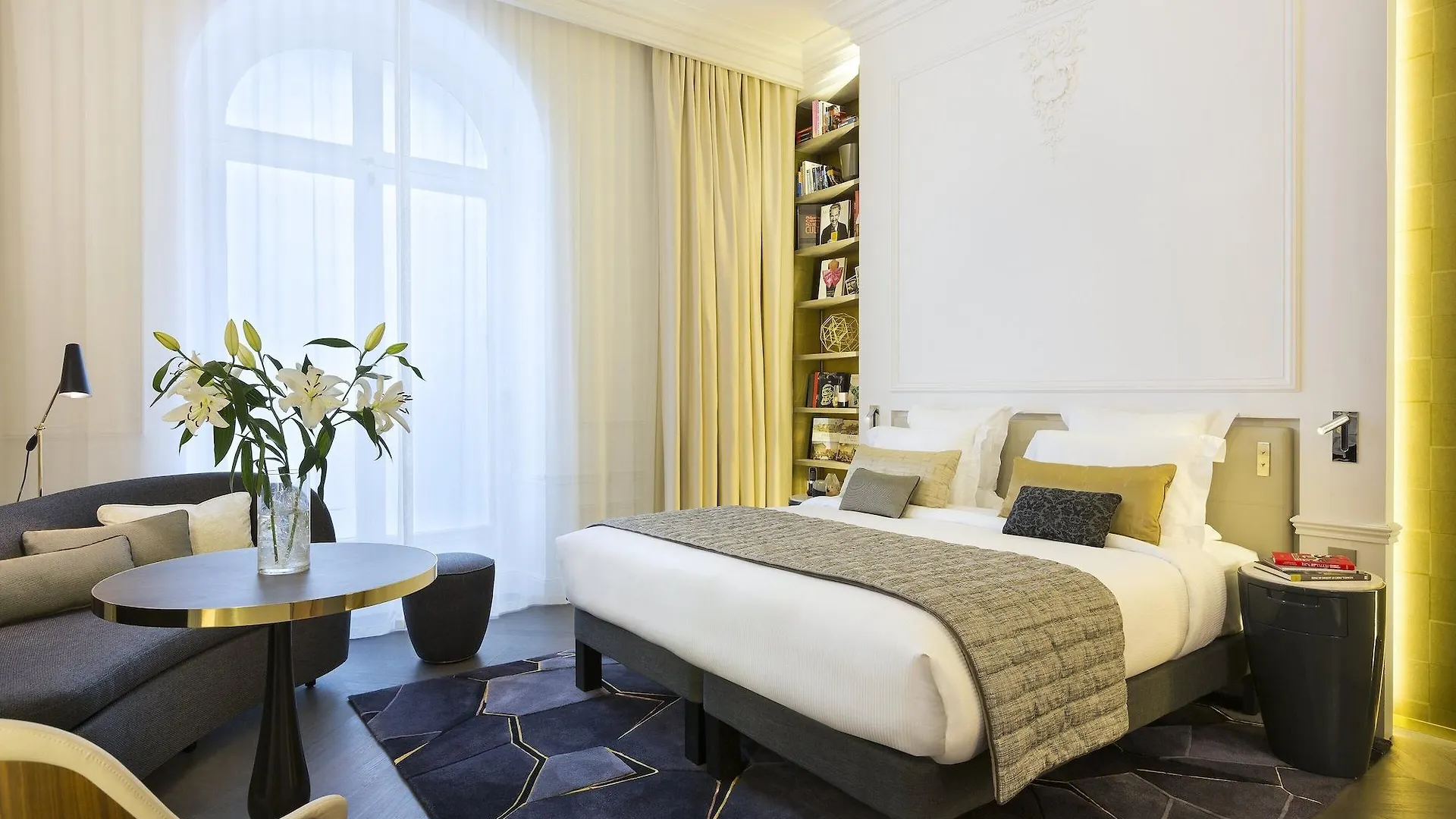 La Clef Champs-Elysees Paris By The Crest Collection 5*,