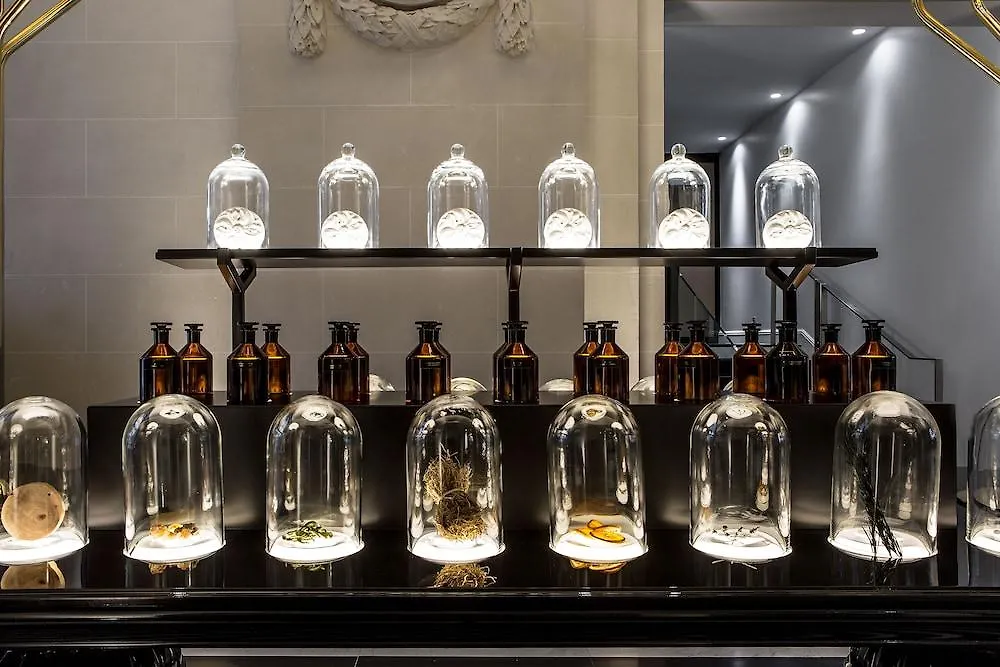 ***** Hotell La Clef Champs-Elysees Paris By The Crest Collection Frankrike