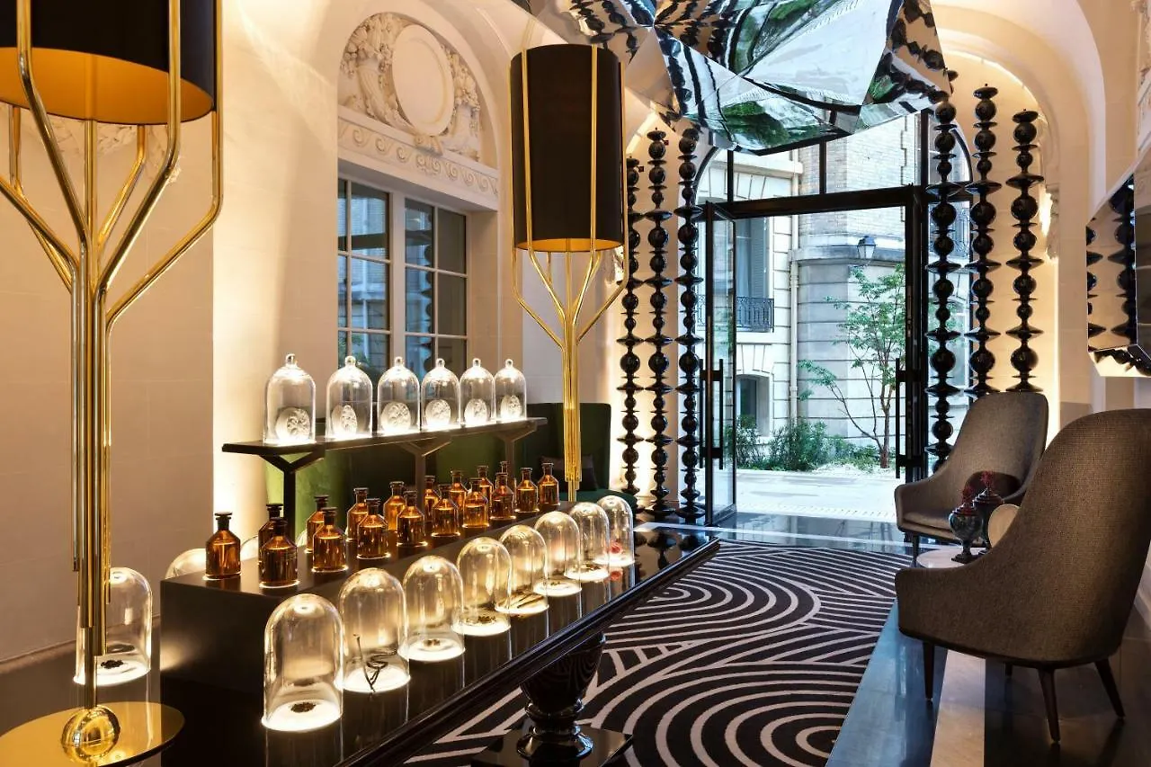Hotell La Clef Champs-Elysees Paris By The Crest Collection