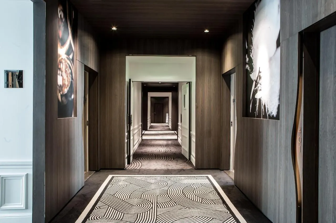 La Clef Champs-Elysees Paris By The Crest Collection Hotell